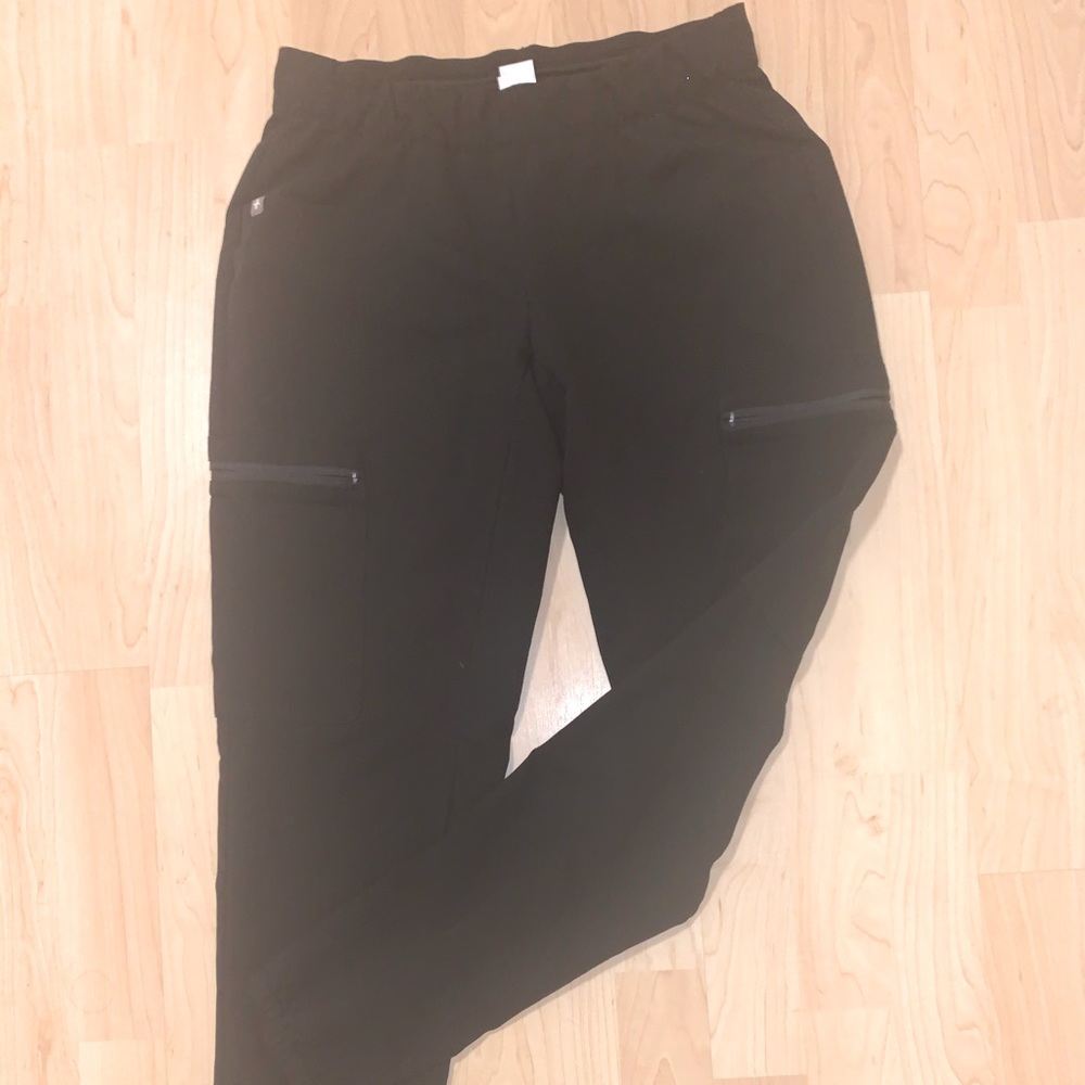 FIGS - XS black jogger